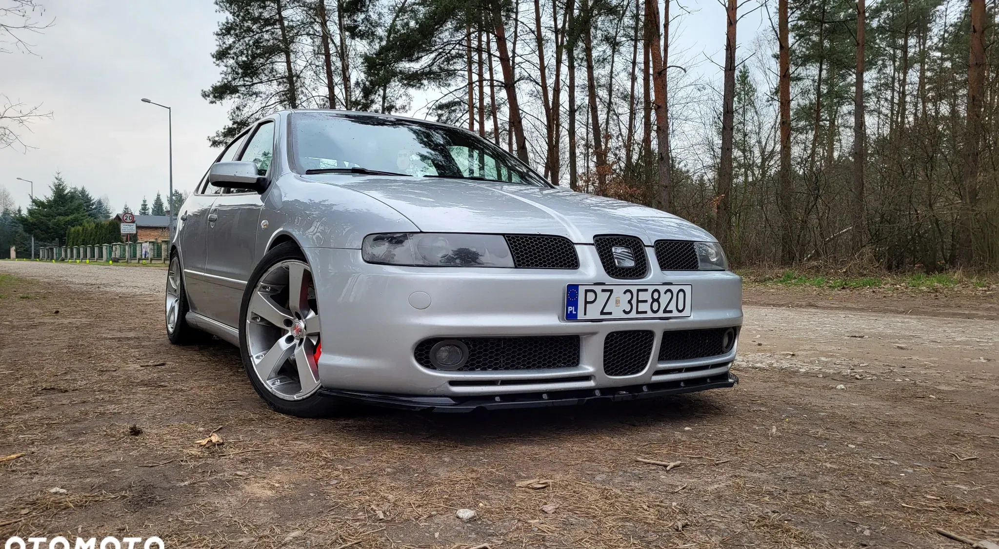 samochody osobowe Seat Leon cena 23800 przebieg: 355000, rok produkcji 2002 z Poznań